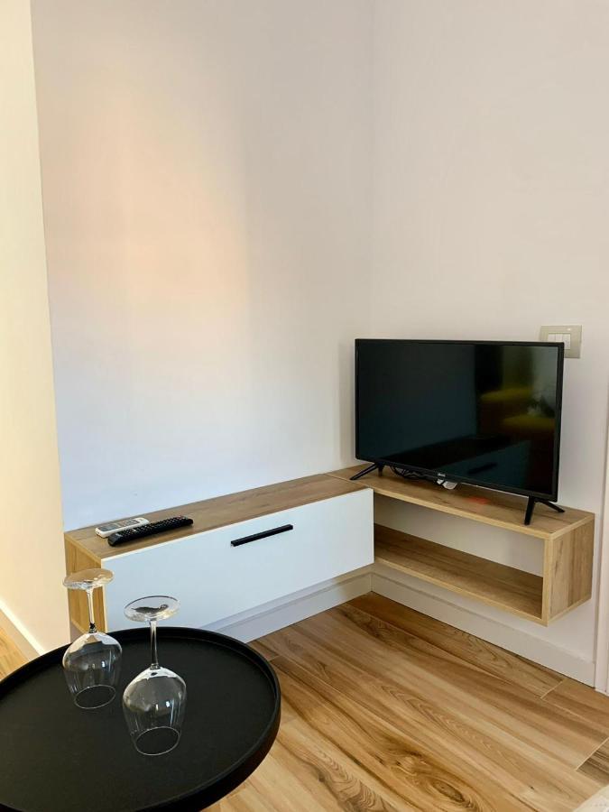 Digital Nomad Central Ap Tirana Bagian luar foto